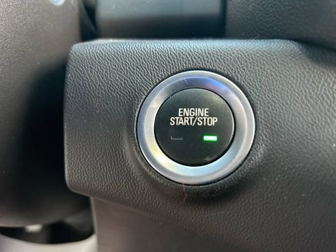 Used 2023 GMC Terrain SLE w/ Driver Convenience Package FWD image 21