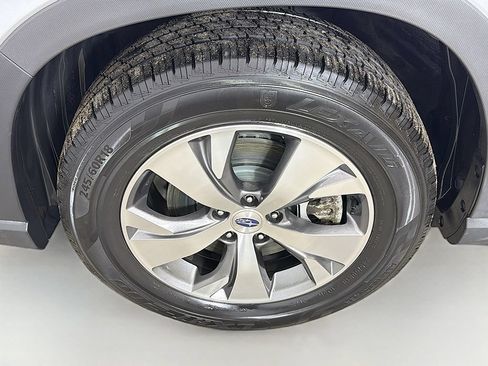 Used 2021 Subaru Ascent Premium w/ Convenience Package AWD/4WD image 17