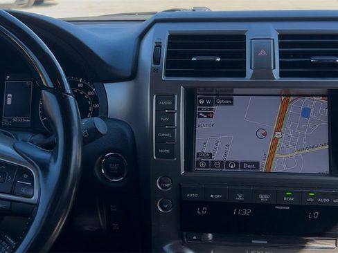 Used 2021 Lexus GX 460 Luxury image 25