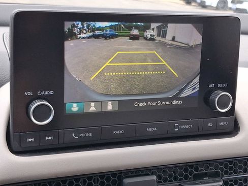 Used 2023 Honda HR-V LX image 17