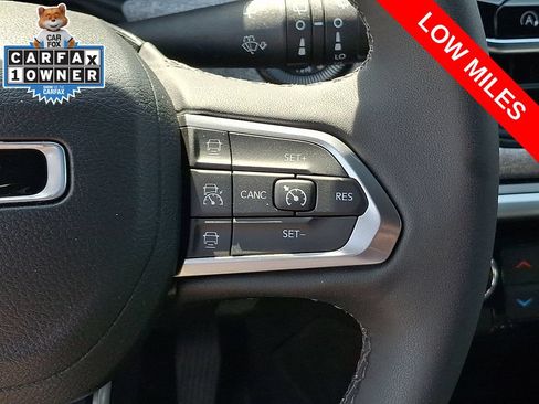 Used 2023 Jeep Compass Latitude w/ Sun and Sound Group AWD/4WD image 21