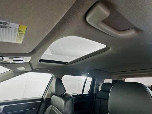 Used 2025 Hyundai Santa Fe Limited image 25