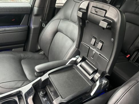 Used 2022 Land Rover Range Rover Westminster Edition image 31