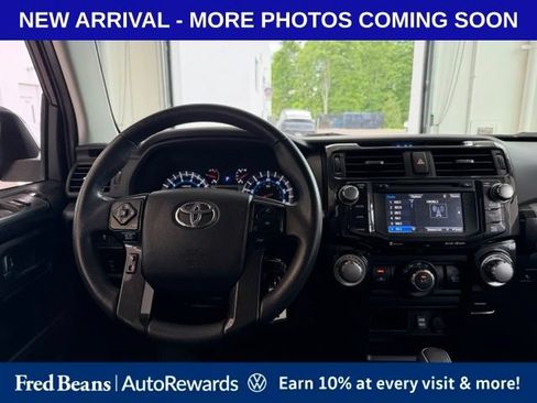 Used 2017 Toyota 4Runner TRD Off-Road AWD/4WD image 14