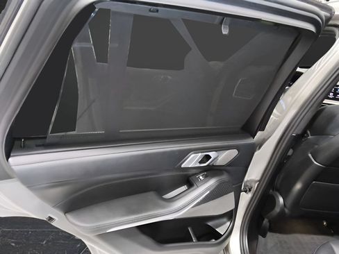Used 2020 BMW X5 M AWD/4WD image 31