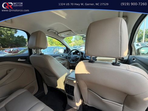 Used 2017 Ford Escape Titanium AWD/4WD image 31