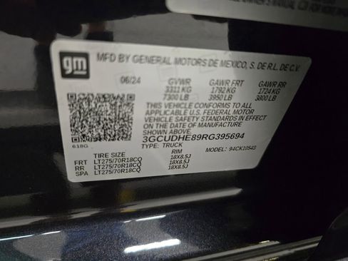 Used 2024 Chevrolet Silverado 1500 ZR2 AWD/4WD image 18