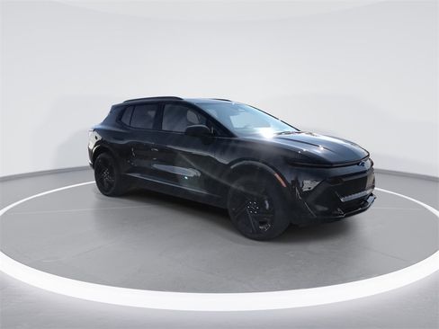 New 2026 Chevrolet Equinox EV RS image 2