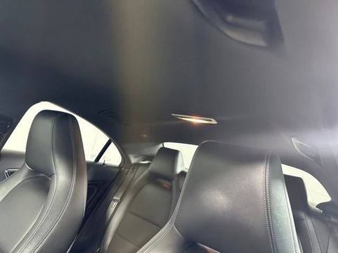 Used 2019 Mercedes-Benz CLA 250 4MATIC image 12