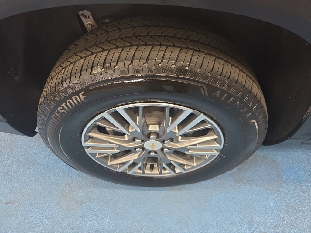 Certified 2026 Chevrolet Traverse LT FWD image 11