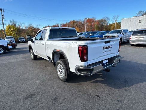 New 2026 GMC Sierra 2500 SLE w/ SLE Value Package; image 5