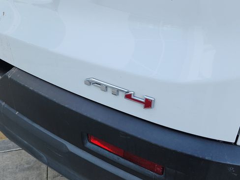 Used 2023 GMC Acadia AT4 w/ Technology Package image 10