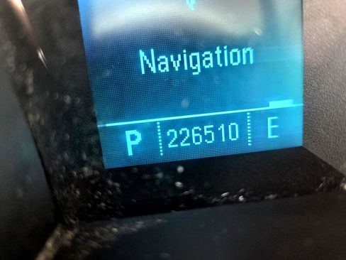 Used 2011 Buick LaCrosse CXL image 20