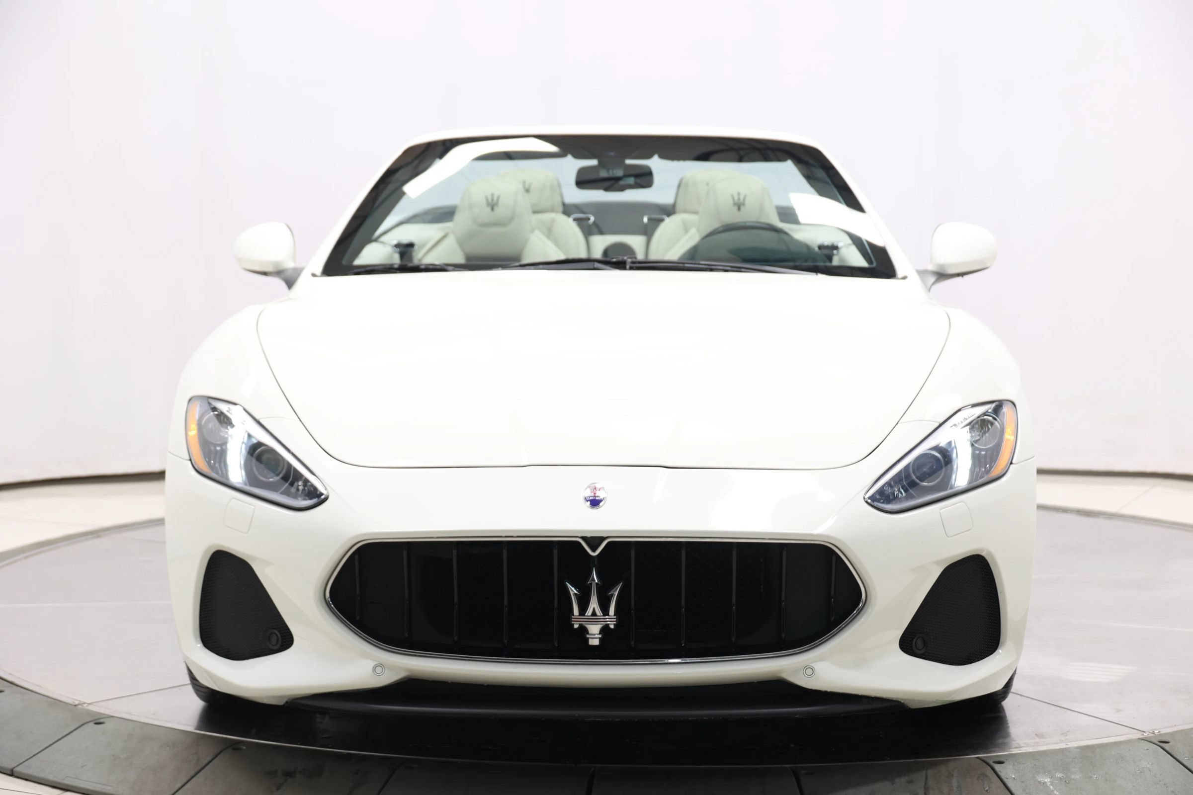 Used 2018 Maserati GranTurismo Sport RWD image 94