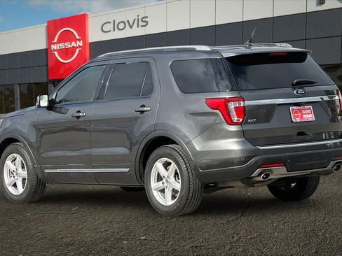 Used 2018 Ford Explorer XLT w/ Equipment Group 202A image 7