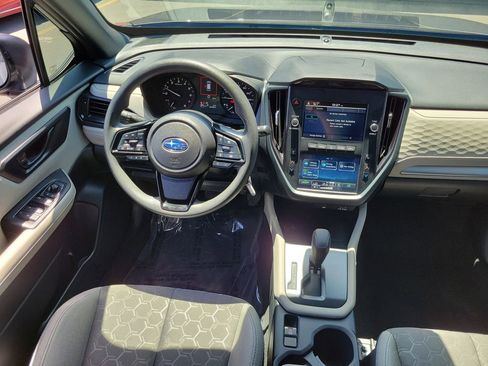 Used 2025 Subaru Forester AWD/4WD image 13