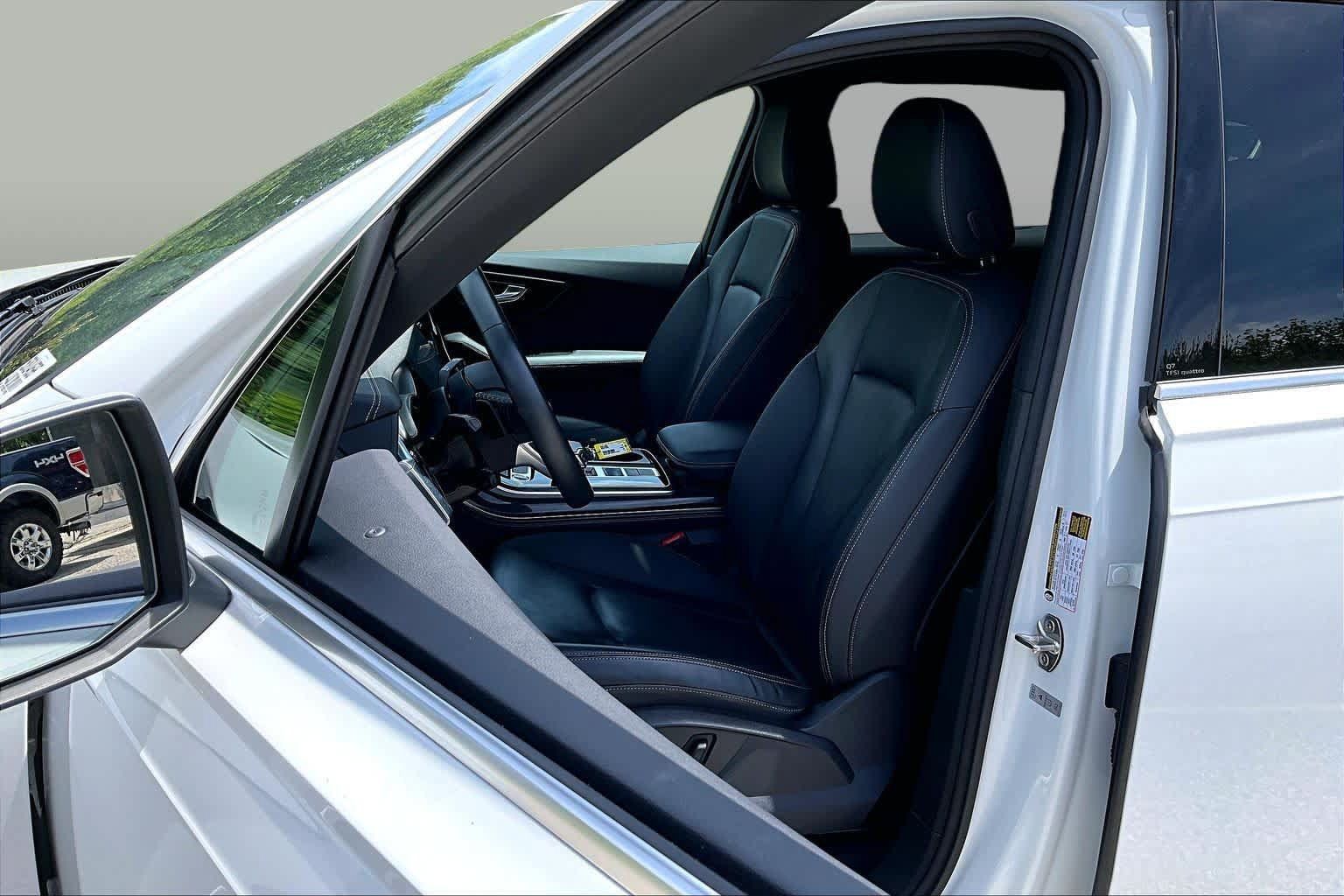 Used 2025 Audi Q7 3.0T Premium Plus AWD/4WD image 9