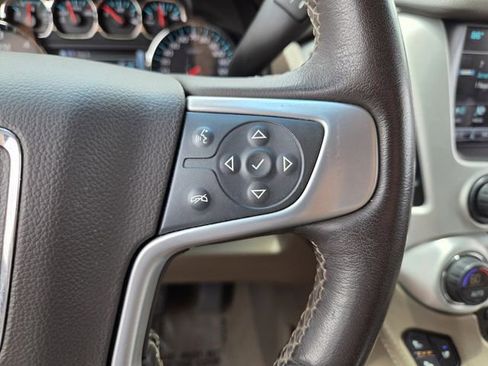 Used 2019 GMC Yukon SLT w/ Premium Edition AWD/4WD image 36