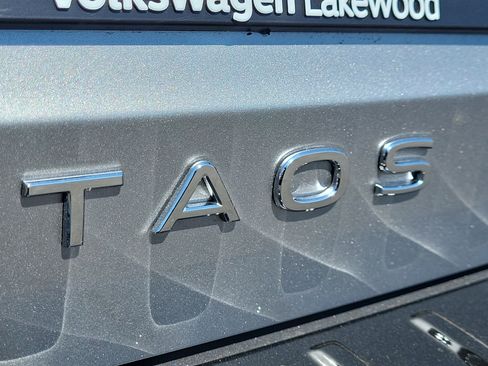 New 2025 Volkswagen Taos SE image 20