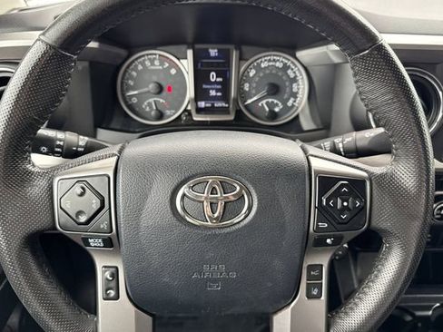 Certified 2018 Toyota Tacoma SR5 image 26