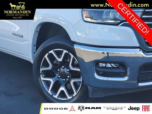 Certified 2025 RAM 1500 Laramie AWD/4WD image 3