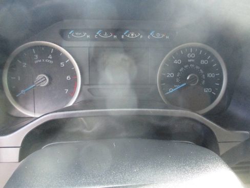 Used 2016 Ford F150 XLT image 25