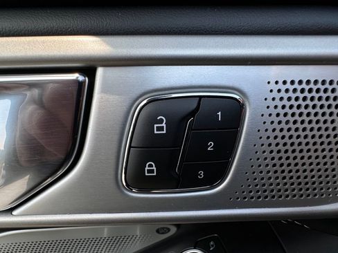 Used 2020 Ford Explorer ST w/ ST Street Pack image 18