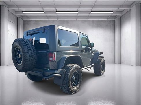Used 2018 Jeep Wrangler Sport image 3