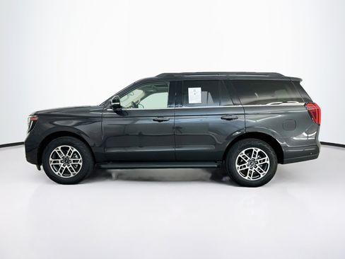 Used 2025 Ford Expedition Active AWD/4WD image 4