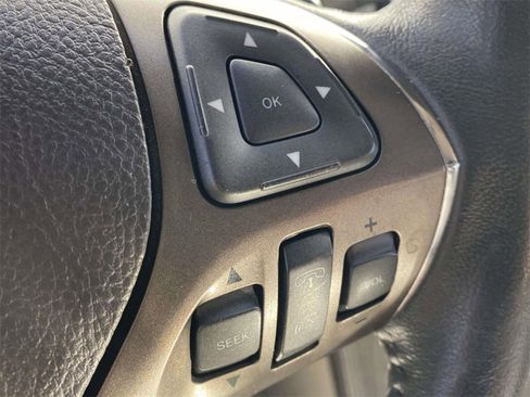 Used 2014 Lincoln MKX FWD w/ Equipment Group 102A image 29