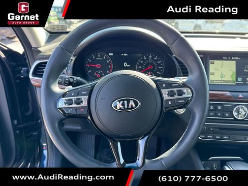 Used 2018 Kia Cadenza Technology image 14