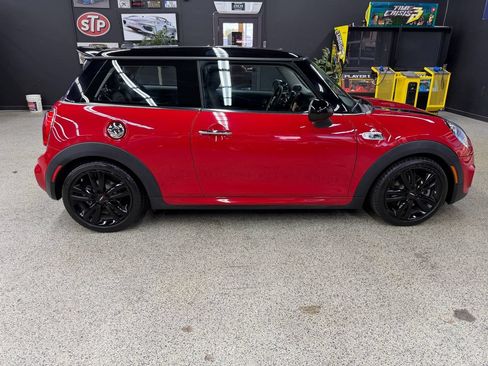 Used 2015 MINI Cooper S FWD image 6