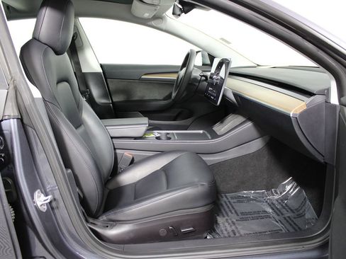 Used 2022 Tesla Model 3 image 11