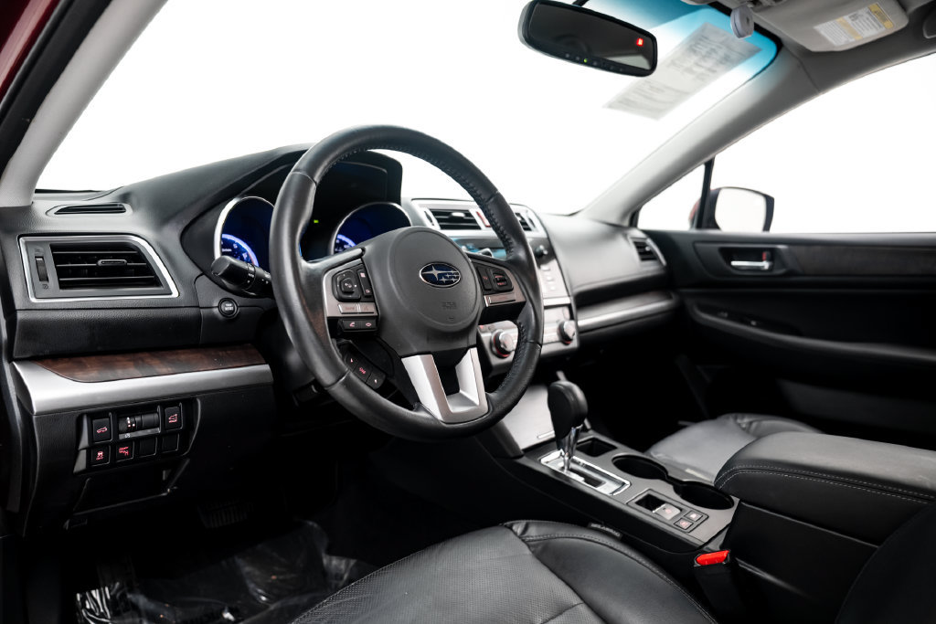 Used 2015 Subaru Outback 2.5i Limited AWD/4WD image 4