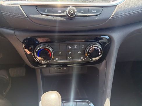Used 2023 Buick Encore GX Preferred w/ Cold Weather Comfort Package FWD image 15