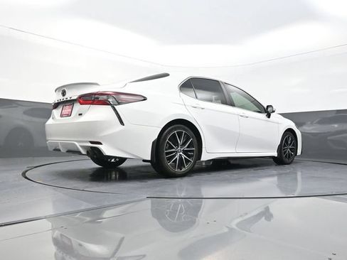 Used 2024 Toyota Camry SE FWD image 36