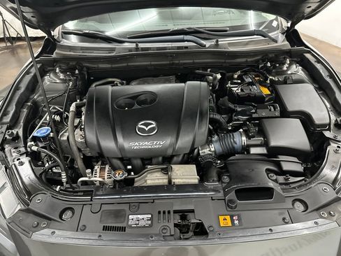 Used 2018 MAZDA MAZDA3 Grand Touring w/ Premium Equipment Package FWD image 13