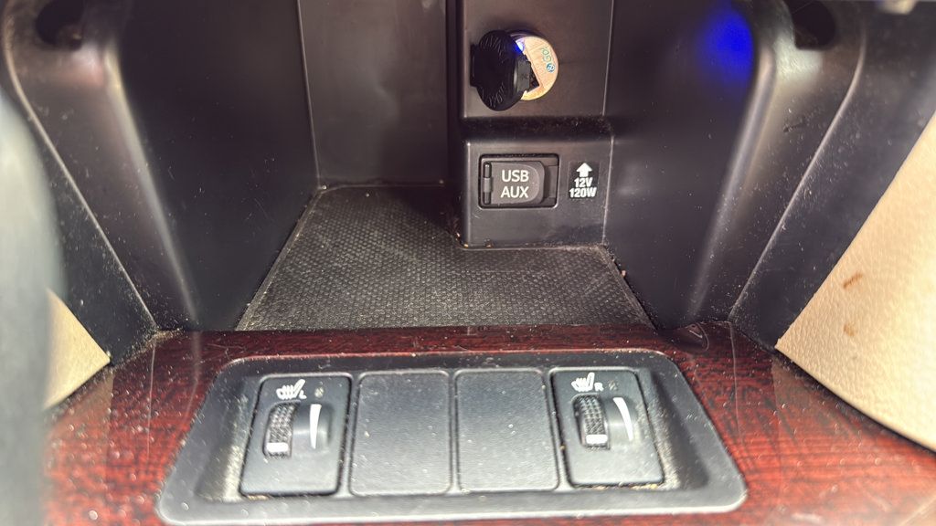 Used 2012 Toyota Camry XLE FWD image 27