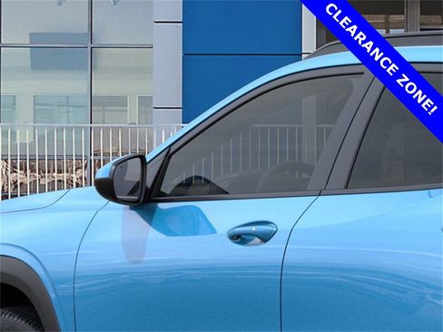New 2025 Chevrolet Trax LT w/ Driver Confidence Package image 12