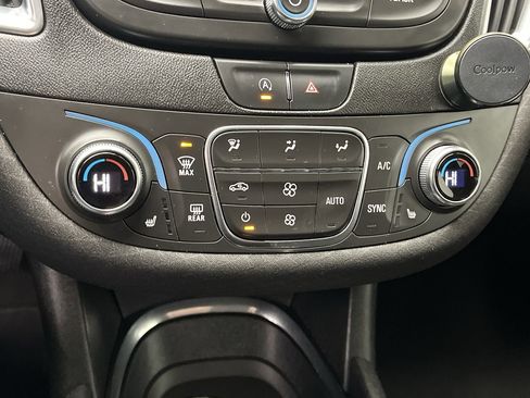 Used 2021 Chevrolet Malibu LT image 20