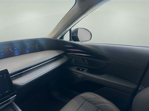 New 2026 Lincoln Nautilus Reserve w/ Jet Appearance Package AWD/4WD image 17