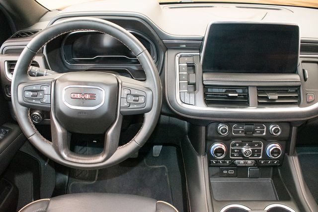 Used 2024 GMC Yukon AT4 w/ AT4 Premium Package AWD/4WD image 18