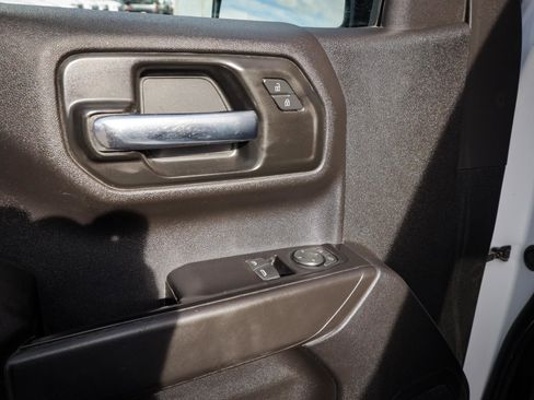 Used 2021 GMC Sierra 1500 4x4 Regular Cab w/ Sierra Value Package image 16