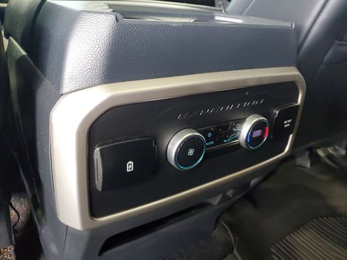 Used 2024 Ford Expedition Max XLT RWD image 13