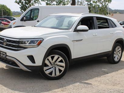 Used 2020 Volkswagen Atlas Cross Sport SE w/ Panoramic Sunroof Package