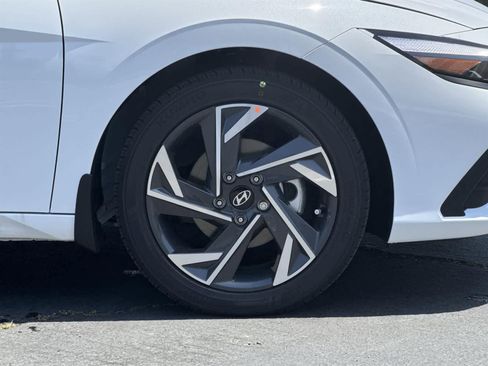 New 2025 Hyundai Elantra Sport image 8