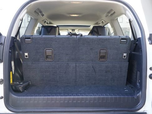 Used 2015 Lexus GX 460 AWD/4WD image 25