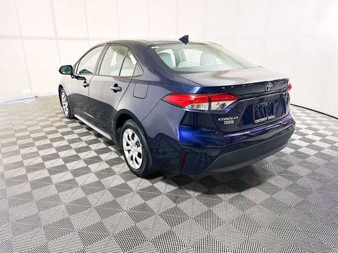 Used 2024 Toyota Corolla LE FWD image 5