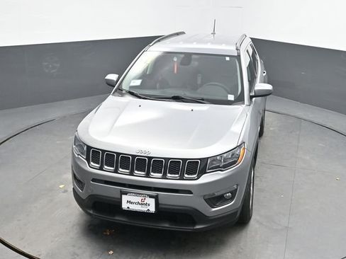 Used 2021 Jeep Compass Latitude image 25