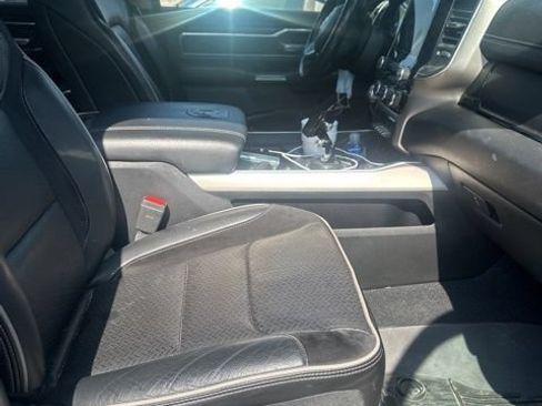 Used 2019 RAM 1500 Laramie AWD/4WD image 33